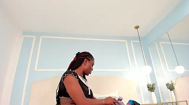 Parisfox_ebony - play fingers inside