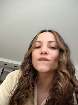 Megan_Rodrigo - Show pussy