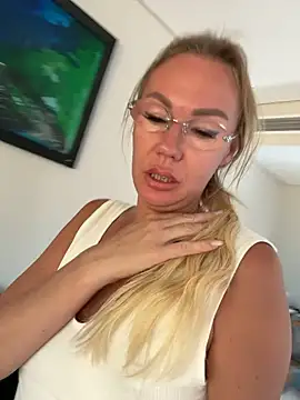 Michele_nolimi - play with my toes 🦶
