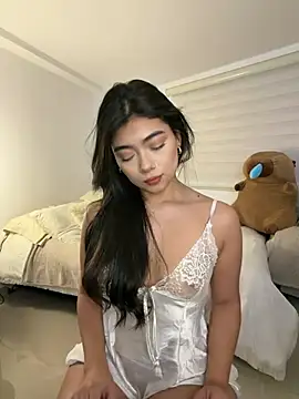 Sara_rousse10 - oil in my body