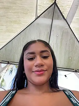 NayTorres - KEEP ME HORNY IN PUBLIC
