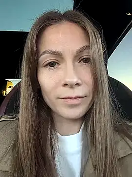 CompactBaby - make me wet+ show pussy