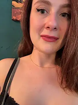 Dina_Tease - TWERK SEXY ASS in CAFE next MAN ?