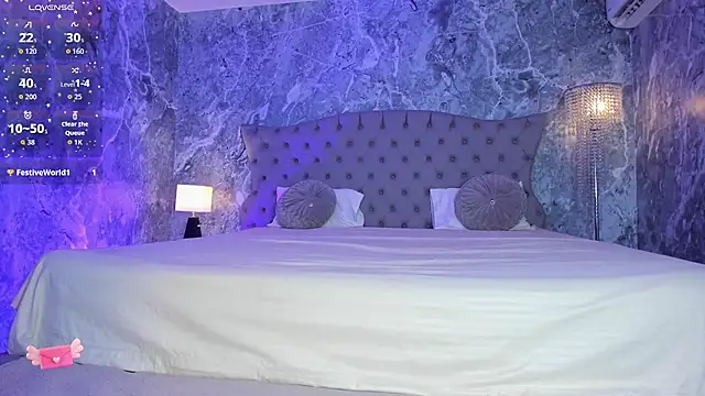 Aprillbrunette - erotic strip-tease 😈🔥💋