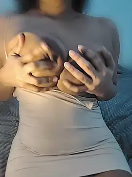 Sharifha - Boobs oil show