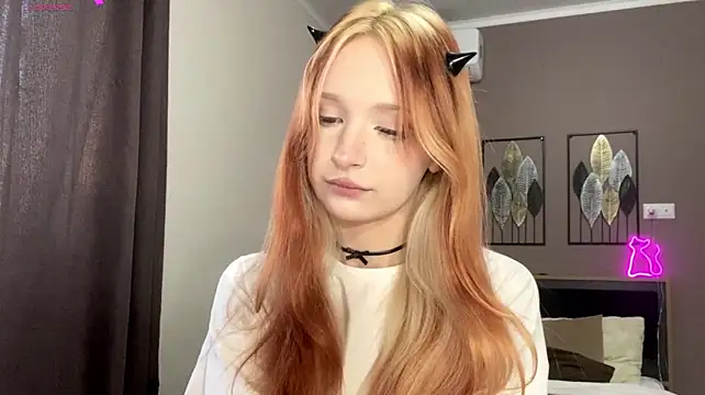 KatryVens - Make my nipples hard