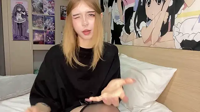 DaniGlow - ahegao <3