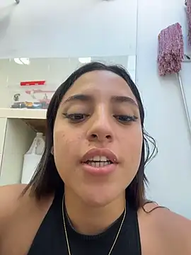 MeggyMae_ - show asshole in doggy