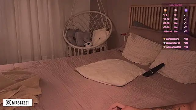 Little_Emma_11 - Oil Ass + Cowgirl Fuck 💛
