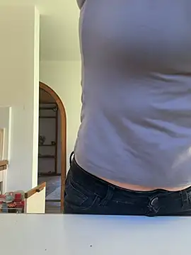 VivienneBlac - show my boobs for 3 min 🍑