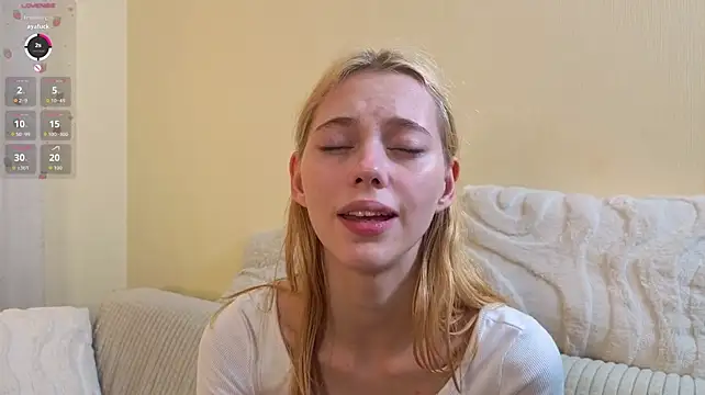 HarriettKitty - SHAKE SHAKE SWEET ASS IN PANTIES