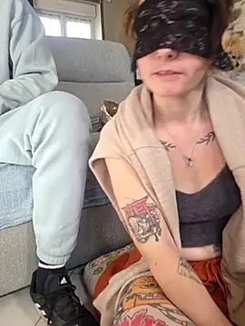 LindienneTatouee - Dernier tiper Video sextape 22min