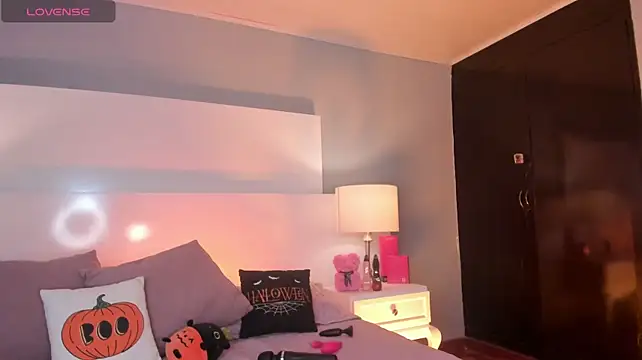 Emily_robertss1 - SQUIRTING