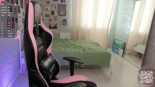 MilkyLily - Oil Titties