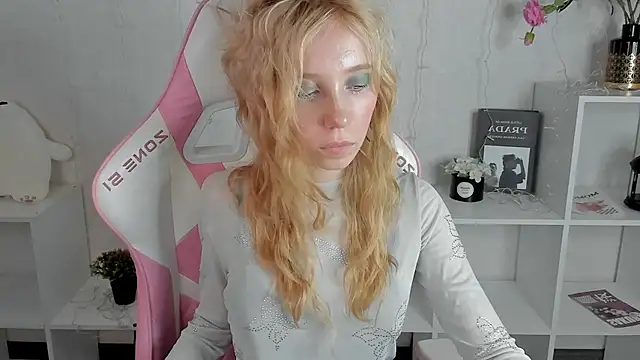 Lil1y_Moore - show off your beautiful outfit