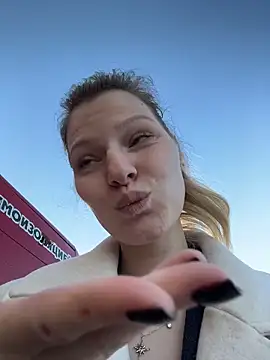 MaryHiggins - Flash pussy