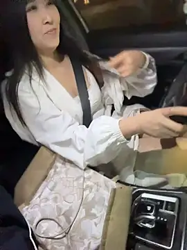 Doreennn - 车上有侄子，带他去剪头发，不能叫