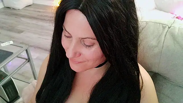 BellaStar84 - 🎯Last tipper control lush 2m