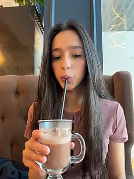 BellaTous - Make me wet