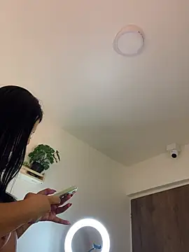 KendalMilleer - suck both your nipples at the same time