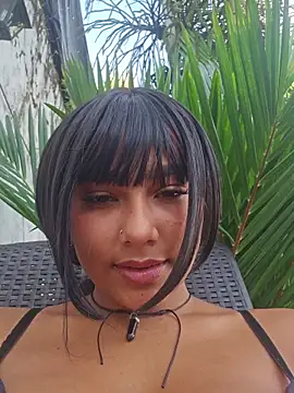 Andrea_Mcfly - Domi ON MY CLIT x3min + plug anal 🌸