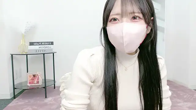 Yuinachan_v - 上の服ぽいっ♡