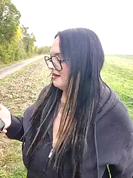 JUJUICY- - finger dich + 2 videos