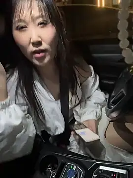 Doreennn - 车上有侄子，带他去剪头发，不能叫