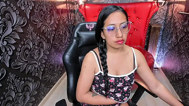 Vivian_Spencer - Show boobs 🍒