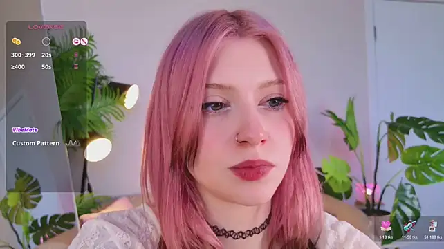 Arielabradberry - Eye contact+Tongue tease