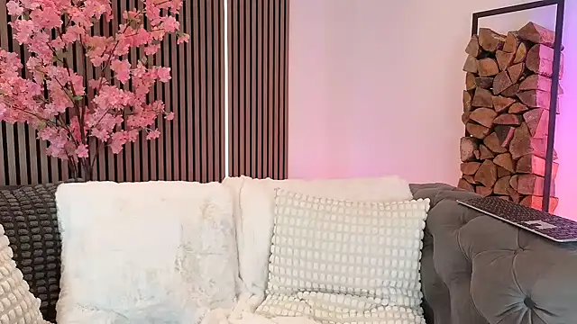 Lara-CumKitten - LT get 5 Hot Clips