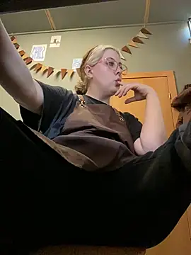 Cinnabon_ - MAKE MY PUSSY WET AT MY WORK