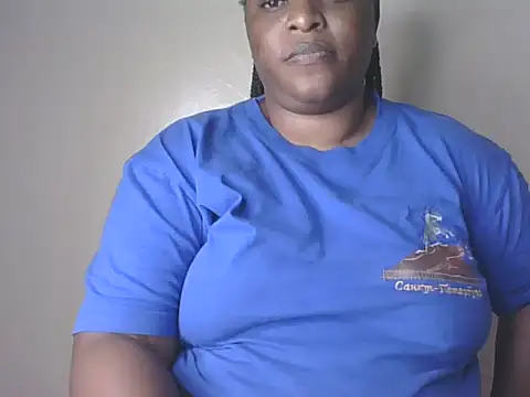 Aminatta_1 - oil boobs