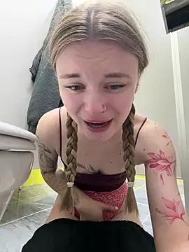 -MiaKitty - risky open door & spank ass loud🥵
