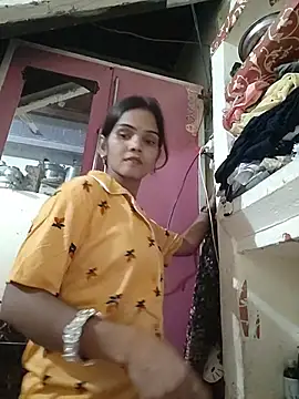 Kamini_hat