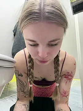 -MiaKitty - risky open door & spank ass loud🥵
