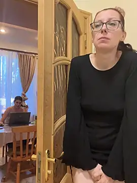 RussianGirls_ - HOT KISS HOT + 2 RANDOM PIC