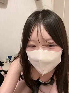 Miu-miu_oo - ブラぽいして乳首マッサージ‎🤍