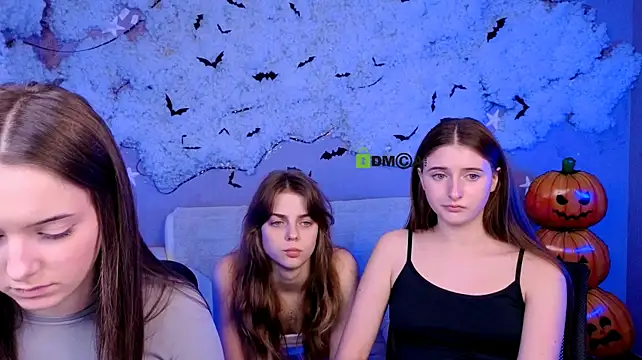 Chloe_ley - ass in panties 3 girls