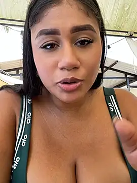 NayTorres - KEEP ME HORNY IN PUBLIC