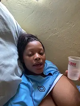 Iconic_black_barbie - I to buy a big dildo