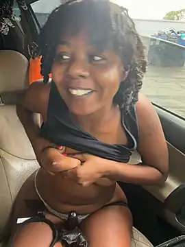 Ebony_Queeenx - Squirt outside fully naked ticket show