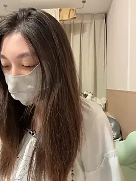 Fioralba - 叛逆处女想被羞耻调教。virgin，c2c/pvt，english ok。