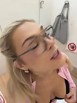 Nicoleevien - POV Ahegao, naked boobs🥵LT=VIDEO🎁