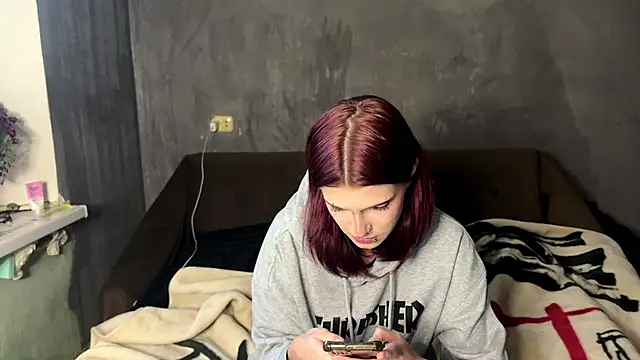 DreamyPair - Pussy massage and passionate kissing
