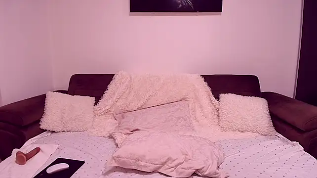 GiGi_GoodGirll - Getting orgasms and orgasms...