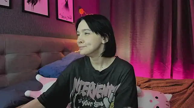 Lesi_Moonie01 - flash tits