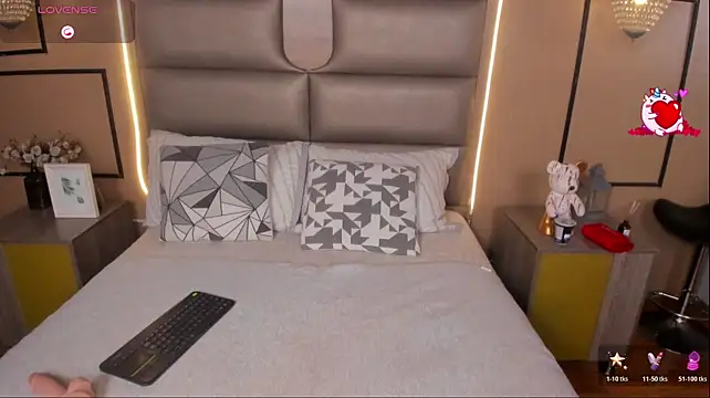 AMARATJOLIE - spank ass x 5