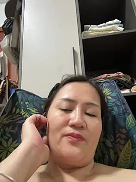 Amy1688 - 脱内裤直播一分钟