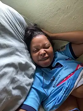 Iconic_black_barbie - I to buy a big dildo